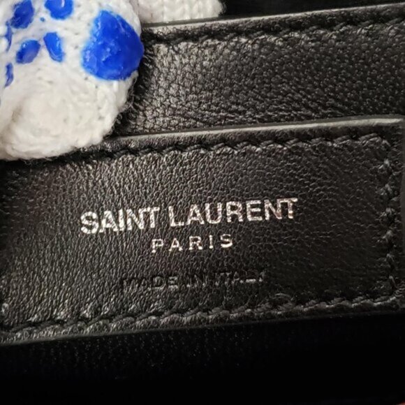 Yves Saint Laurent Large Matelasse Shoulder Bag 670-091225 - Picture 14 of 16